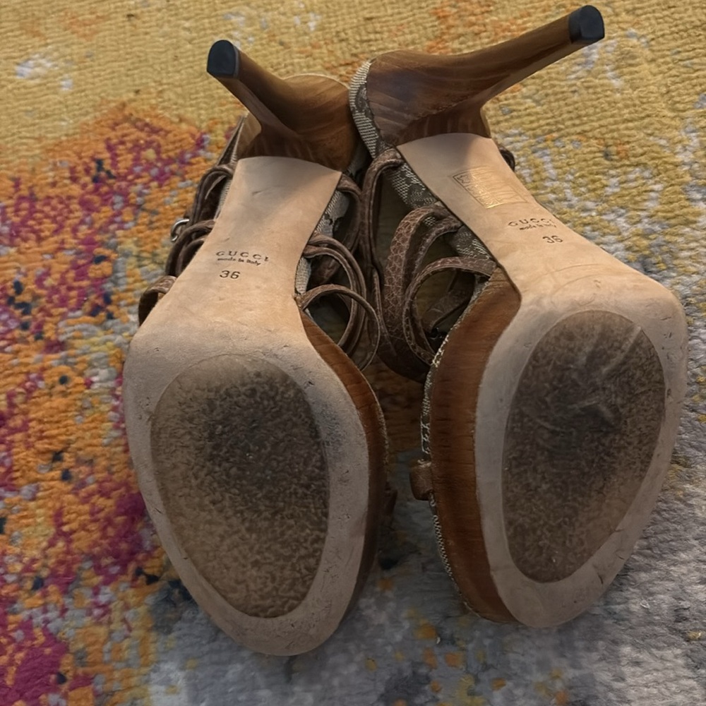 Gucci Women's Brown Strappy Heels - Picture 4 of 10